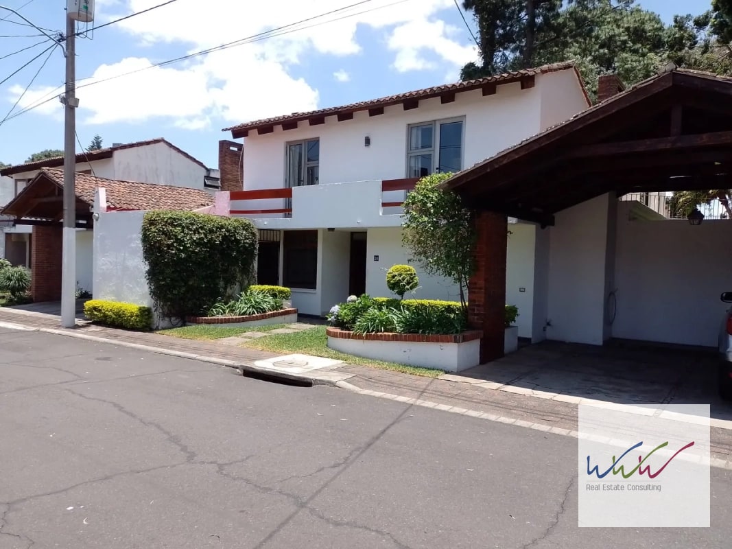 Casa en Venta Condominio Cortijo Santa Fe, zona 10 - 16