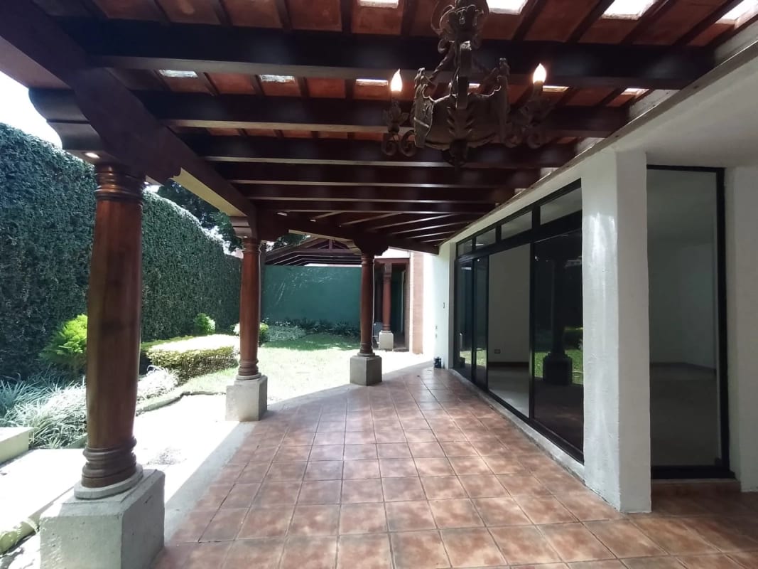 Casa en Venta Condominio Cortijo Santa Fe, zona 10 — Casa en Venta en Zona 10, Guatemala, Ciudad — foto 11 de 16