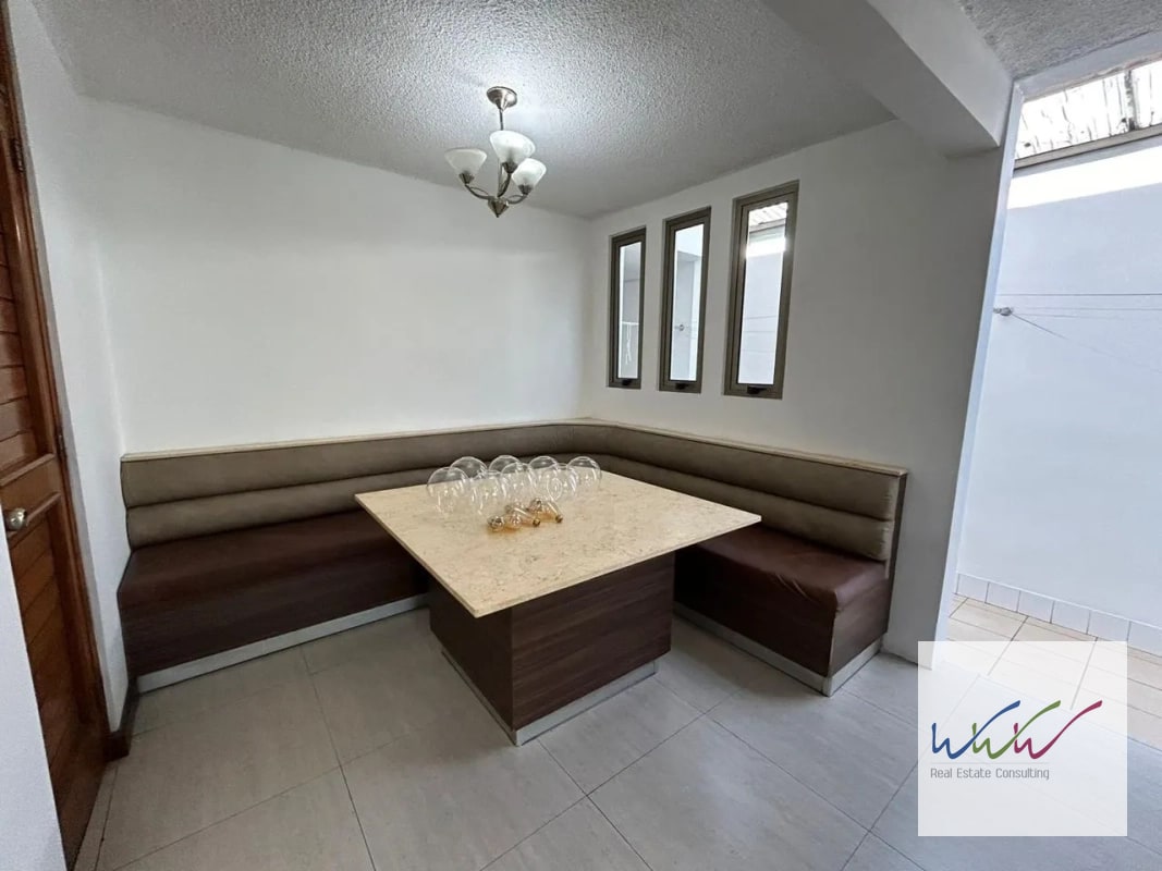 Casa en Venta Condominio Cortijo Santa Fe, zona 10 - 11