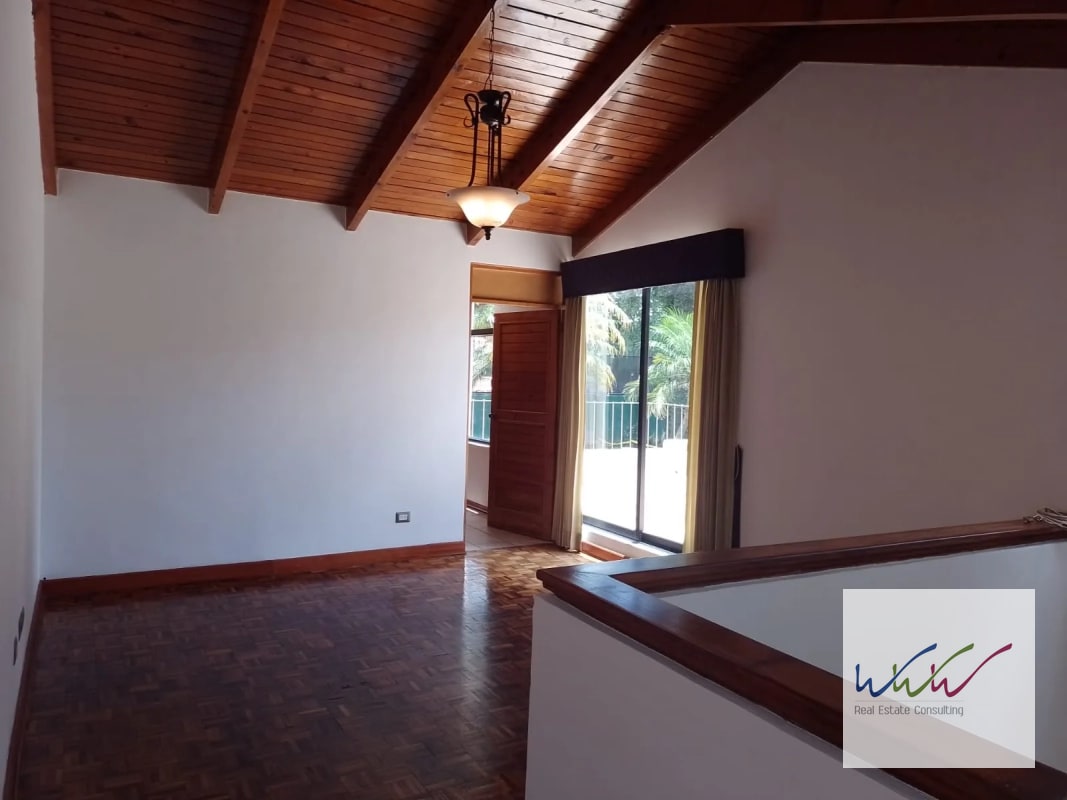 Casa en Venta Condominio Cortijo Santa Fe, zona 10 - 8
