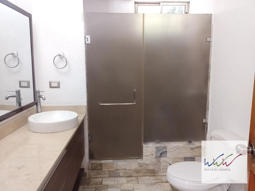 Casa en Venta Condominio Cortijo Santa Fe, zona 10 - 2