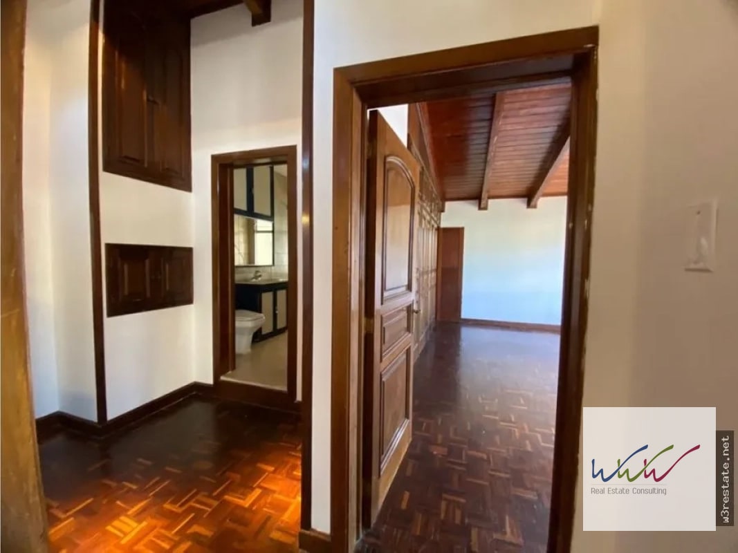 Vendo casa en condominio privado zona 14 - 5