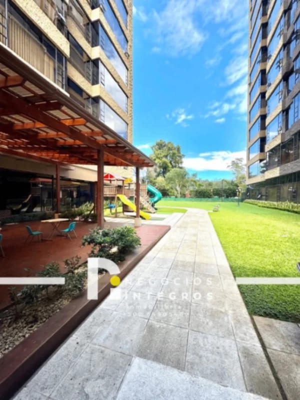 APARTAMENTO EN PRIMER NIVEL EN MILENIA ZONA 10 – OAKLAND 3 HAB (copia) — Apartamento en Alquiler en Milenia, Zona 10, Guatemala, Ciudad — foto 10 de 17
