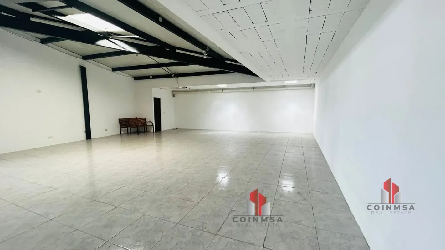 Local en Renta zona 10 / Convenia Plaza - 2