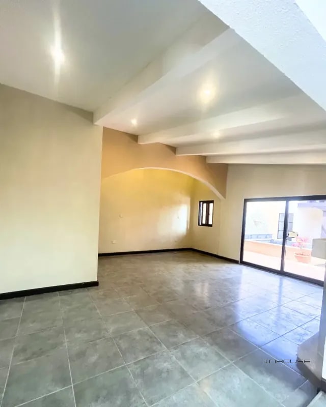 CASA EN VENTA EN ANTIGUA, FUERA DE GARITA - 3