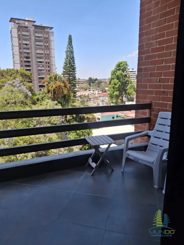 RENTA DE APARTAMENTO AMUEBLADO EN ZONA 10 - 8