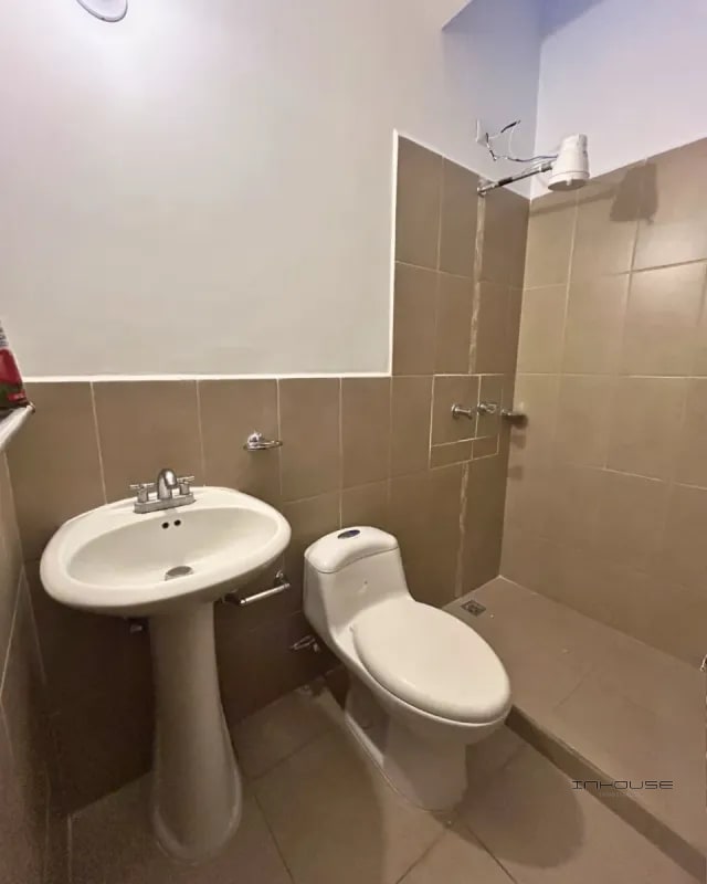 CASA EN RENTA EN CAES, KM 17 VERMONT - 7