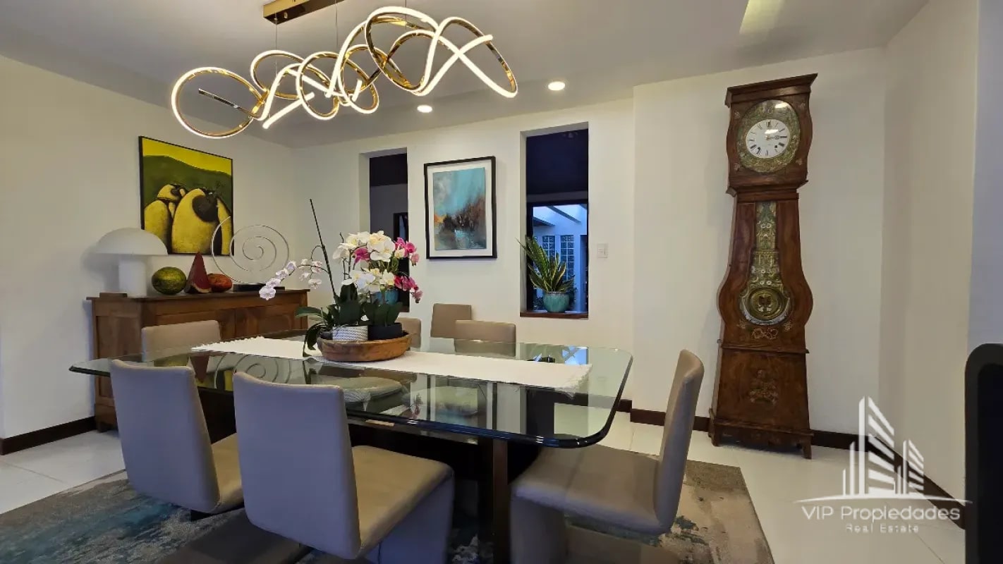 Casa en venta en zona 15, VHI - 9