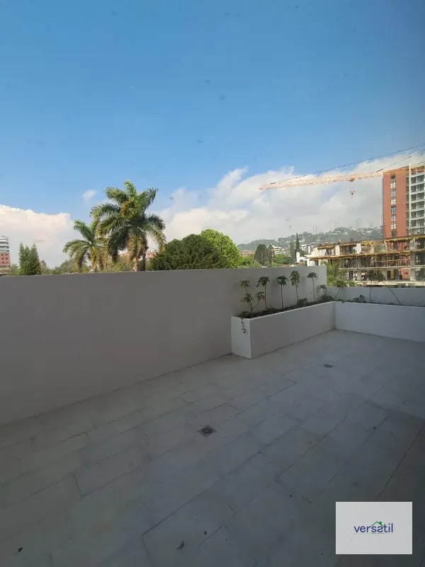 Bello apartamento NUEVO en Venta zona 15 - 17