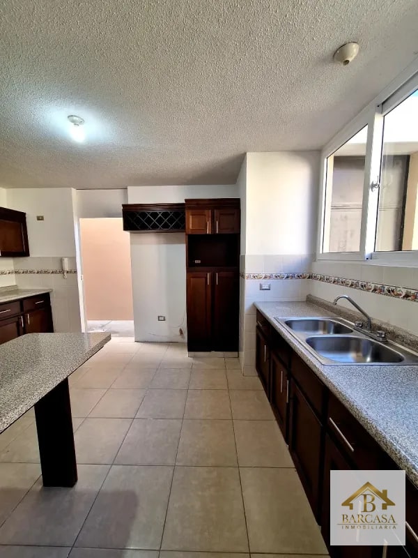 Se vende Casa en Santa Monica km 16.5 entrada por Olmeca CAES - 13