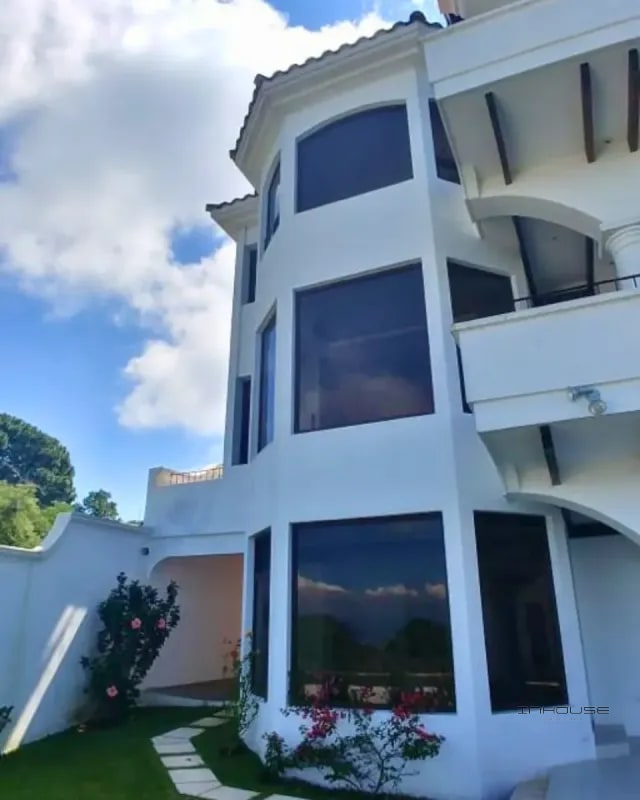 CASA EN VENTA EN CAES, KM 9.4 MONTEBELLO - 4
