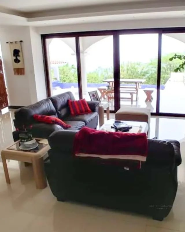 CASA EN VENTA EN CAES, KM 9.4 MONTEBELLO - 5