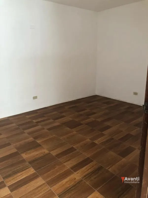 ALQUILER CASA EN ZONA 10, PARA VIVIENDA U OFICINA - 4
