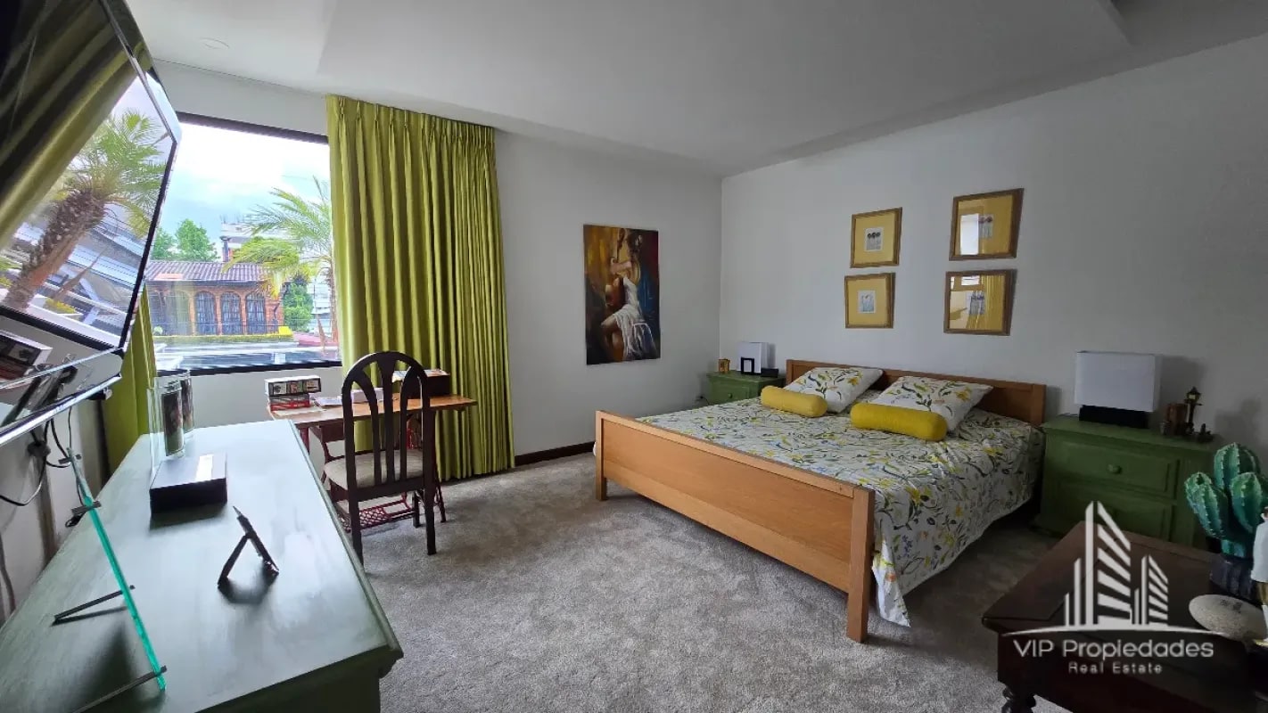 Casa en venta en zona 15, VHI - 7