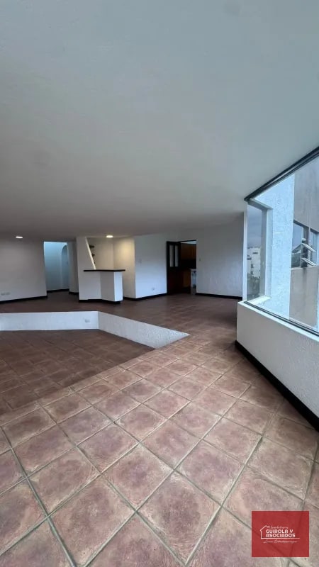 APARTAMENTO EN ALQUILER EN ZONA 15 VHI 015APTOADZ15 - 2
