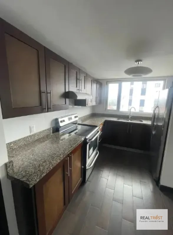 Apartamento en renta - Edificio Attica II, Zona 14 - 9
