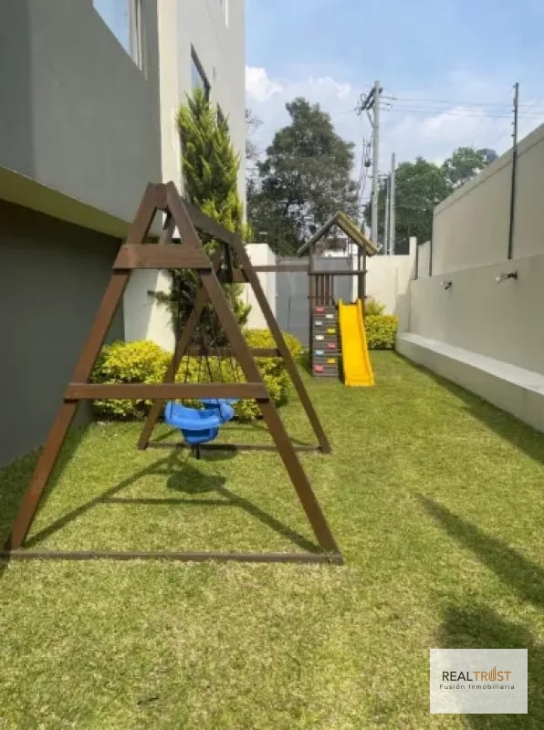 Apartamento en Renta en Zona 10 – Edificio Verona! - 2
