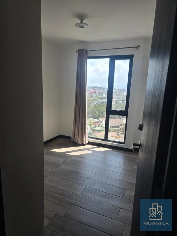 Apartamento en Venta, Edificio Viró, Zona 11 Mariscal - 2