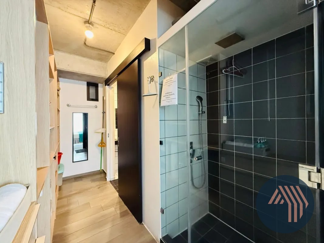 VENTA DE MODERNO APARTAMENTO AMUEBLADO - SHIFT CAYALÁ, ZONA 16 - 12