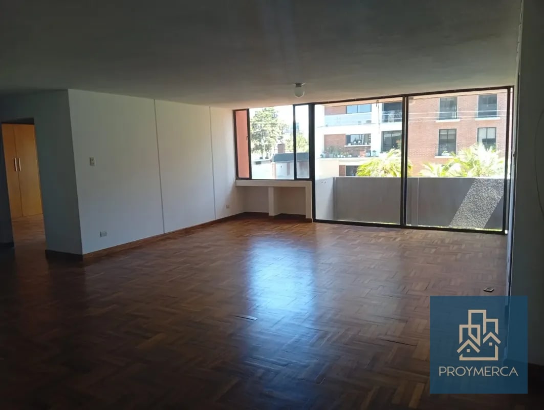 Apartamento en Alquiler, Edificio Vista Real, Zona 10 - 14