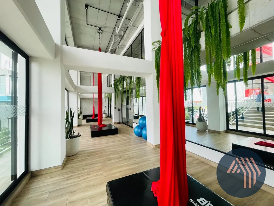 VENTA DE MODERNO APARTAMENTO AMUEBLADO - SHIFT CAYALÁ, ZONA 16 - 6
