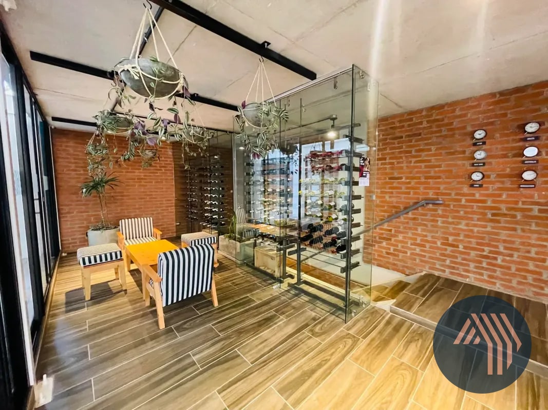 VENTA DE MODERNO APARTAMENTO AMUEBLADO - SHIFT CAYALÁ, ZONA 16 - 2