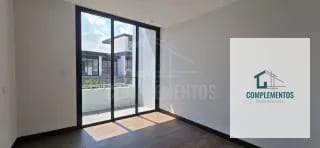 Molie, Casa en Renta Zona 10 — Casa en Alquiler en Zona 10, Guatemala, Ciudad — miniatura 6 de 11
