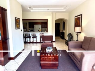 VENDO AMPLIO APARTAMENTO EN PRIMER NIVEL ZONA 10 (copia) — Apartamento en Venta en Milenia, Zona 10, Guatemala, Ciudad — miniatura 3 de 8