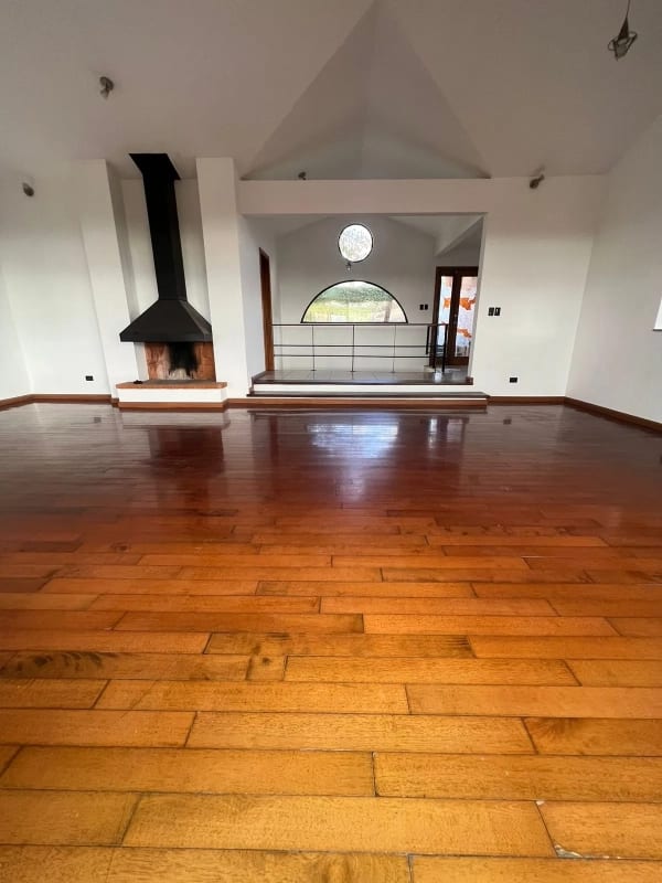 VENDO LINDA CASA EN LA FORESTA KM.20.5 CARR A FRAIJANES (copia) — Casa en Venta en La Foresta, Carretera a El Salvador, Guatemala, Ciudad — foto 10 de 11
