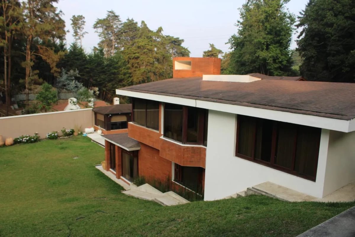 VENDO CASA CON PISCINA, SAUNA, JACUZZI, KM.18.7 CAES (copia) — Casa en Venta en Condominio La Mirage, Carretera a El Salvador, Guatemala, Ciudad — foto 9 de 11