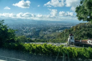 VENDO CASA EN LAS NUBES KM.11.5 CAES CON PISCINA (copia) — Casa en Venta en Carretera a El Salvador, Guatemala, Ciudad — miniatura 6 de 17