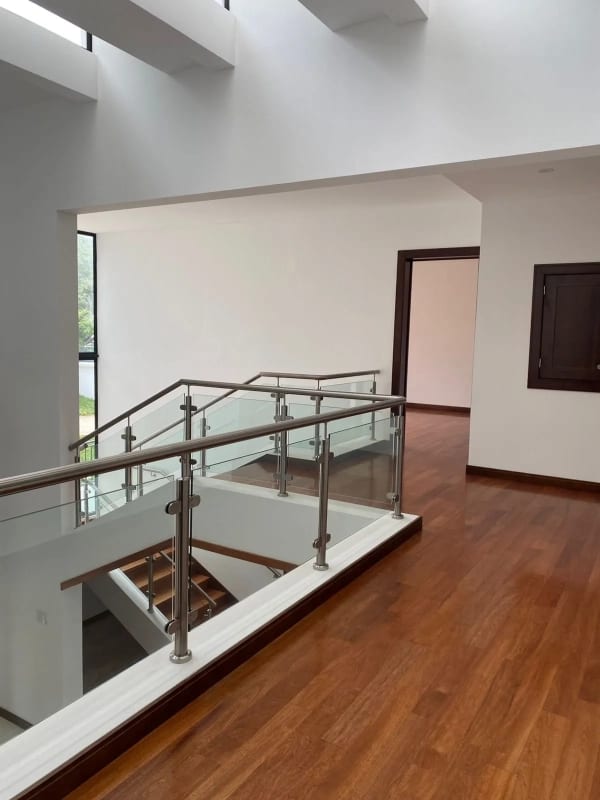 VENDO CASA NUEVA DE LUJO con Piscina y Jacuzzi en Sausalito, – 5 Habitaciones (copia) — Casa en Venta en Sausalito, Carretera a El Salvador, Guatemala, Ciudad — foto 8 de 9