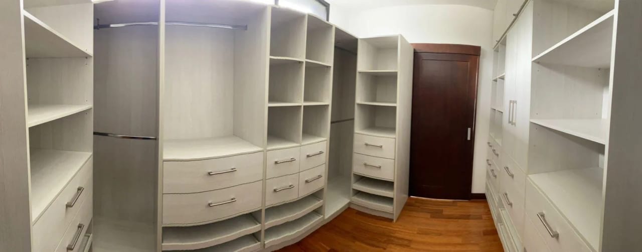 VENDO CASA NUEVA DE LUJO con Piscina y Jacuzzi en Sausalito, – 5 Habitaciones (copia) — Casa en Venta en Sausalito, Carretera a El Salvador, Guatemala, Ciudad — foto 3 de 9