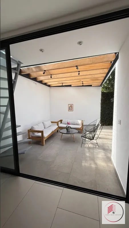 ALQUILER DE CASA EN ZONA 15 REMODELADA DE 268 M² - 10