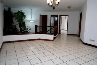 Vendo Linda Casa San Miguel II Kn 16.5 CAES (copia) — Casa en Venta en Carretera a El Salvador, Guatemala, Ciudad — miniatura 9 de 14