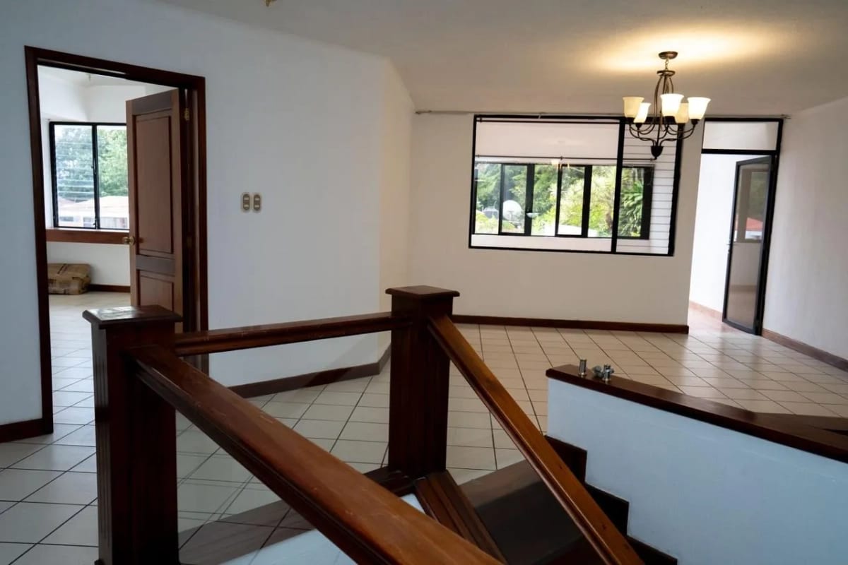 Vendo Linda Casa San Miguel II Kn 16.5 CAES (copia) — Casa en Venta en Carretera a El Salvador, Guatemala, Ciudad — foto 2 de 14