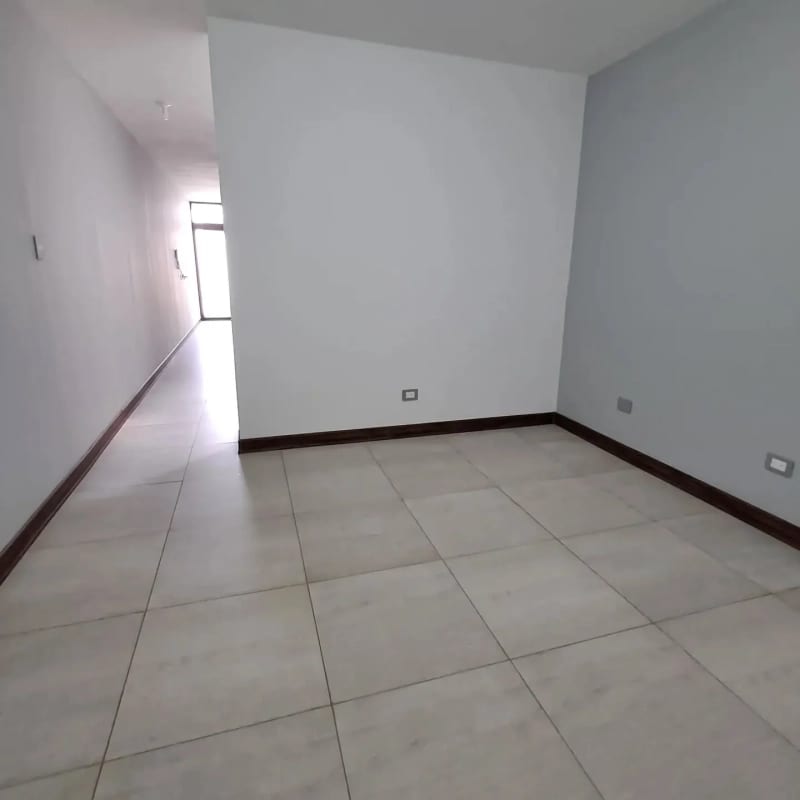 VENDO AMPLIA CASA CON APARTAMENTO, LOS MANANTIALES (copia) — Casa en Venta en Carretera a El Salvador, Guatemala, Ciudad — foto 12 de 17