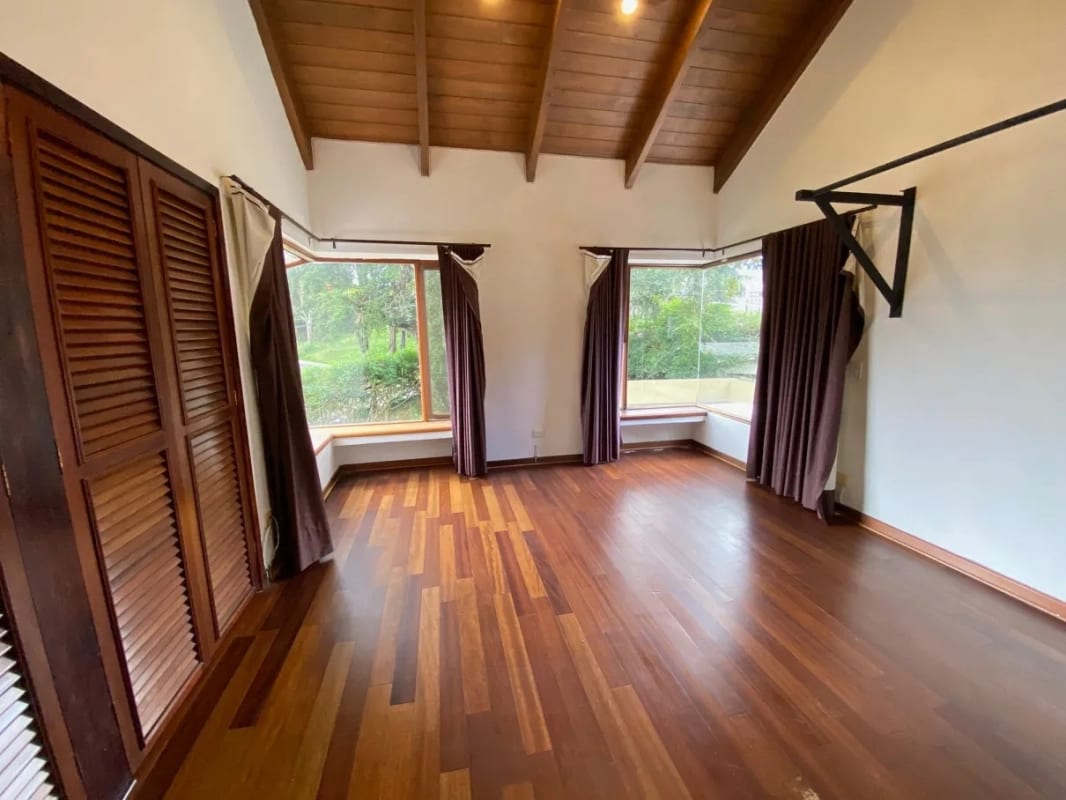 LINDA CASA EN VENTA EN KM.12.7 CARRETERA A EL SALVADOR (copia) — Casa en Venta en Santa Catarina Pinula, Guatemala, Ciudad — foto 10 de 11