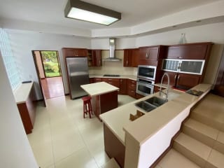 LINDA CASA EN VENTA EN KM.12.7 CARRETERA A EL SALVADOR (copia) — Casa en Venta en Santa Catarina Pinula, Guatemala, Ciudad — miniatura 8 de 11