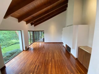 LINDA CASA EN VENTA EN KM.12.7 CARRETERA A EL SALVADOR (copia) — Casa en Venta en Santa Catarina Pinula, Guatemala, Ciudad — miniatura 1 de 11