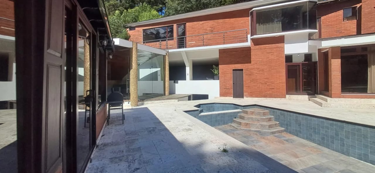 ALQUILO CASA EN LA MIRAGE KM.18.7 CARR A EL SALVADOR (copia) — Casa en Alquiler en Carretera a El Salvador, Guatemala, Ciudad — foto 2 de 12