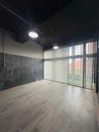 ALQUILO / VENDO OFICINAS EN EDIFICIO PIALE ZONA 10 (copia) — Oficina en Alquiler en Pialé, Zona 10, Guatemala, Ciudad — miniatura 14 de 15