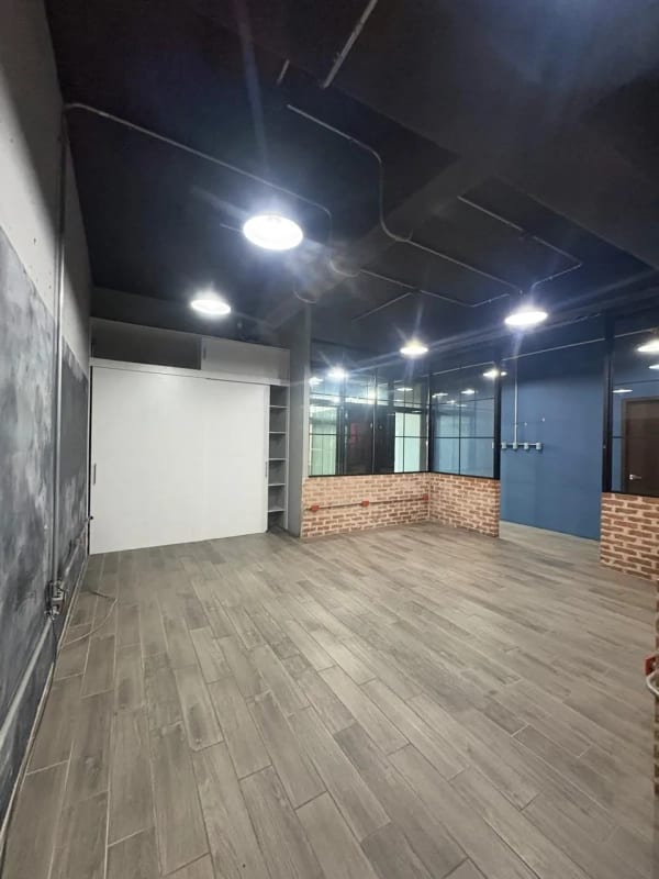 ALQUILO / VENDO OFICINAS EN EDIFICIO PIALE ZONA 10 (copia) — Oficina en Alquiler en Pialé, Zona 10, Guatemala, Ciudad — foto 13 de 15