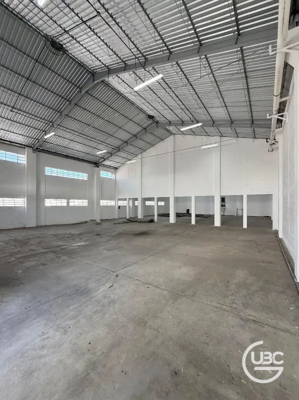 Bodega en renta Zona 8 Calzada Atanasio - 1