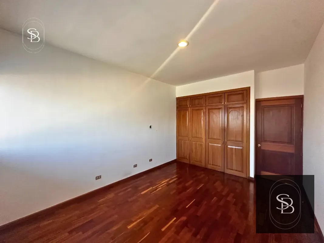 Apartamento en Renta – Edificio Tiffany I, Zona 10 - 4