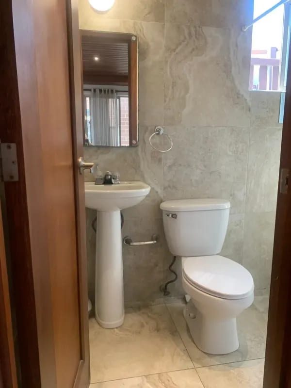 Rento apto amueblado en zona 15!! — Apartamento en Alquiler en Zona 15, Guatemala, Ciudad — foto 4 de 6