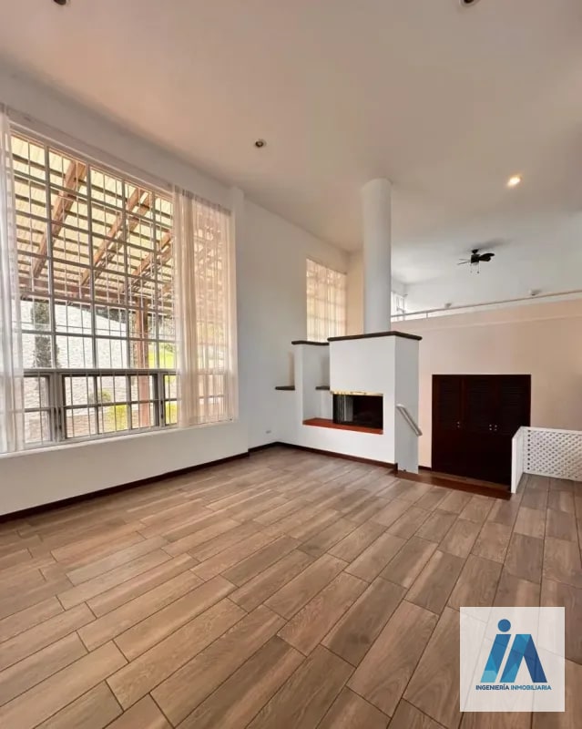 CASA EN ALQUILER📍 Residencial Elgin II, Zona 13 - 13