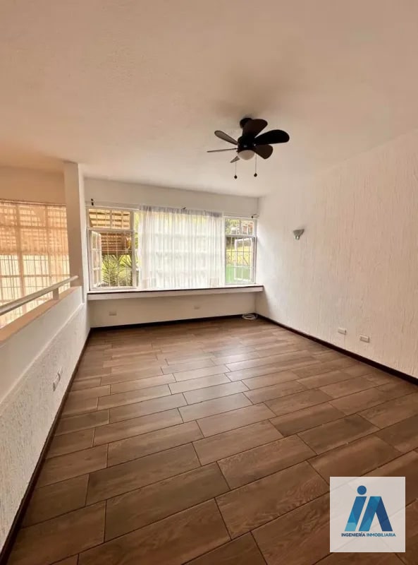 CASA EN ALQUILER📍 Residencial Elgin II, Zona 13 - 8