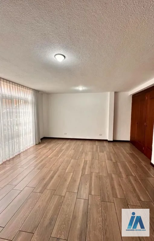 CASA EN ALQUILER📍 Residencial Elgin II, Zona 13 - 7