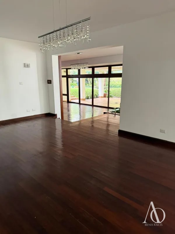 Casa en Alquiler en condominio, zona 14 / EN DIRECTO - 13
